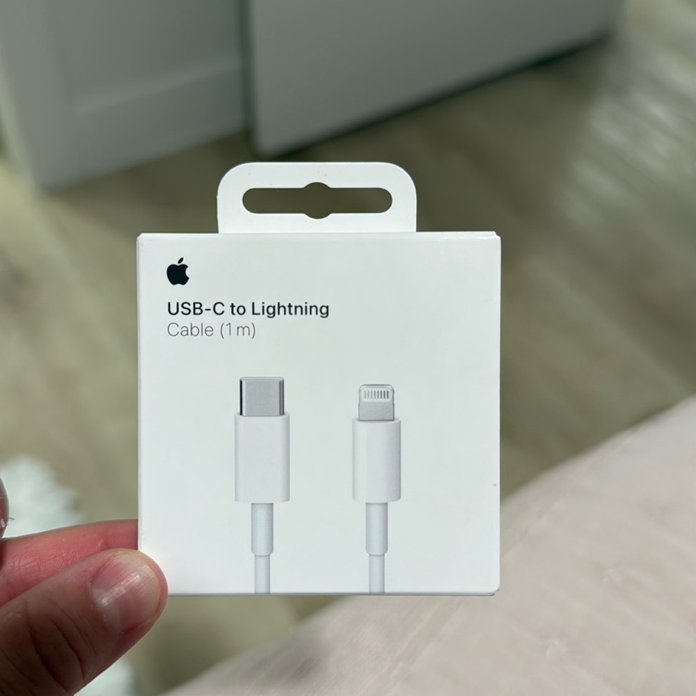 USB-C to Lightning cable